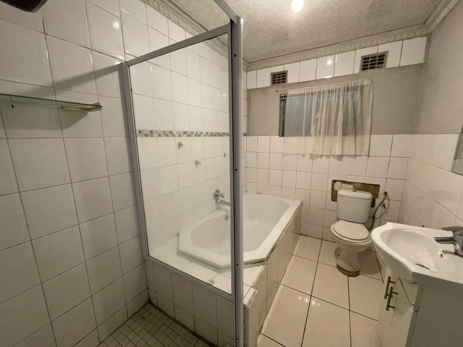 4 Bedroom Property for Sale in Amalinda North Eastern Cape